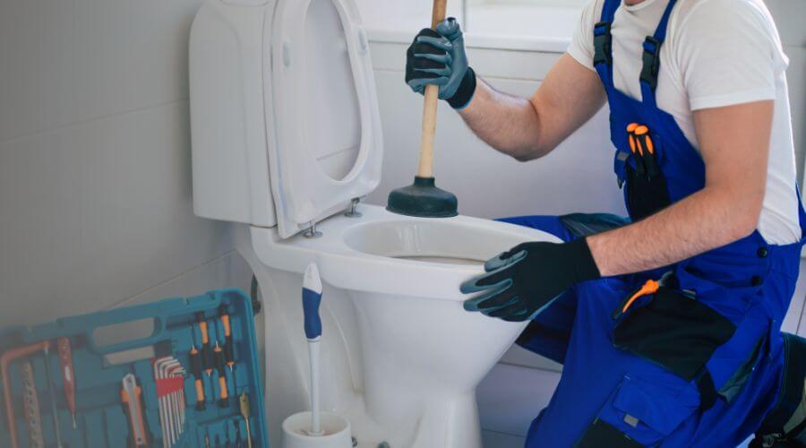 Professional emergency plumbing in Cantrall, IL